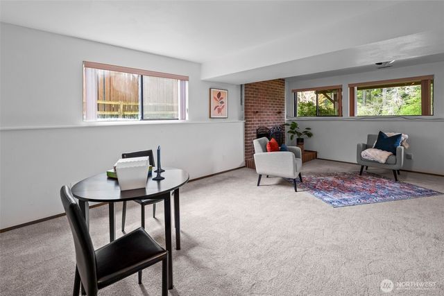 5061 NW Lakeness, Poulsbo, WA 98370