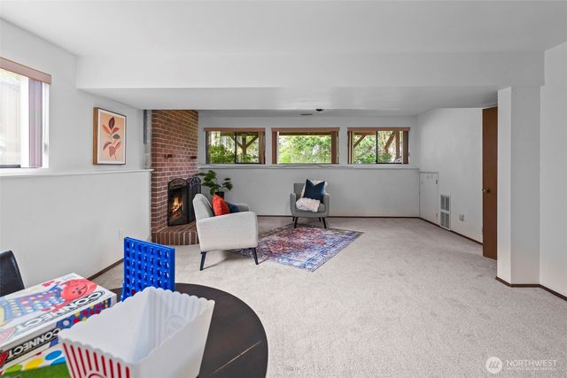 5061 NW Lakeness, Poulsbo, WA 98370
