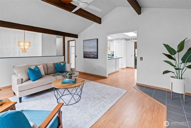 5061 NW Lakeness, Poulsbo, WA 98370