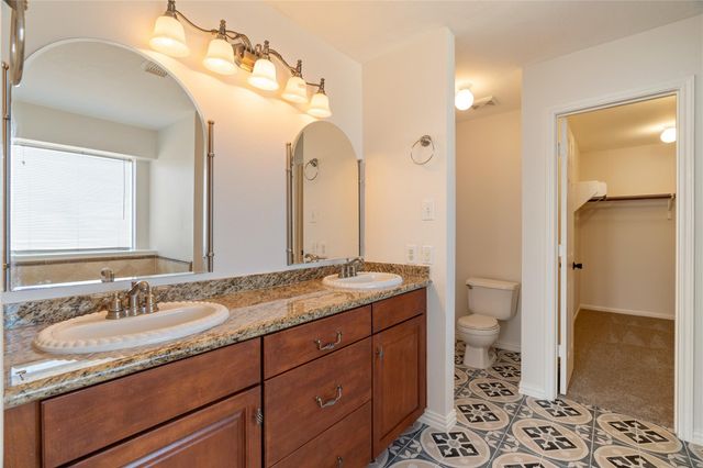 4527 Fox Run Street, Pearland, TX 77584