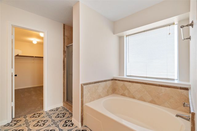 4527 Fox Run Street, Pearland, TX 77584