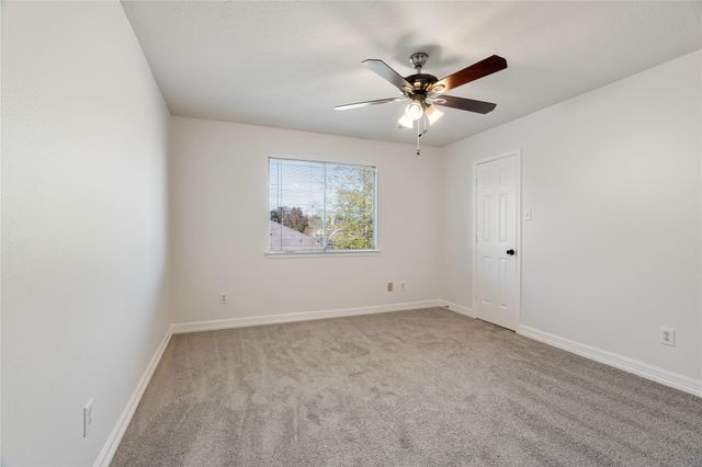 4527 Fox Run Street, Pearland, TX 77584