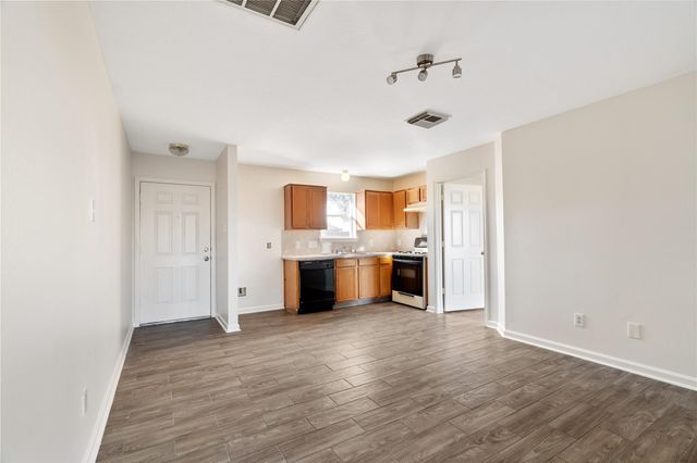 4527 Fox Run Street, Pearland, TX 77584