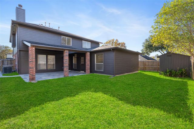 4527 Fox Run Street, Pearland, TX 77584