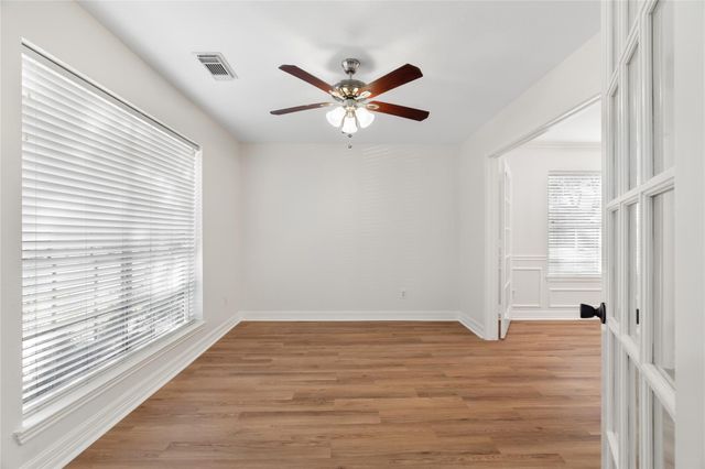 4527 Fox Run Street, Pearland, TX 77584