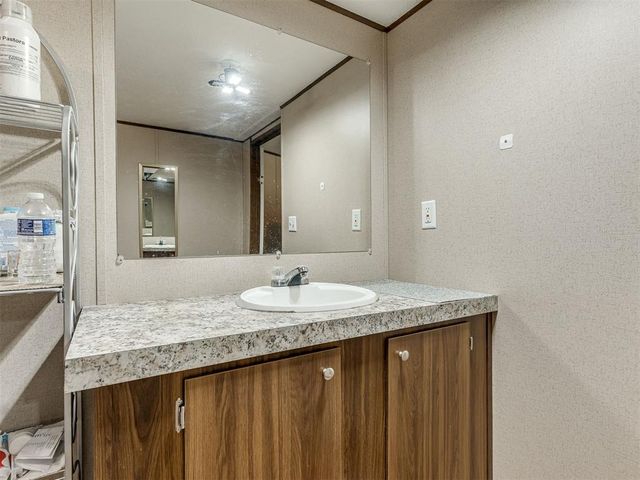 320 Nelms Road, Newcastle, OK 73065