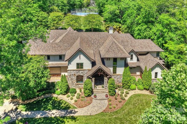 4901 Carmel Park Drive, Charlotte, NC 28226
