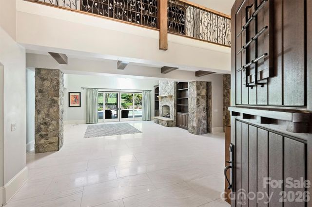 4901 Carmel Park Drive, Charlotte, NC 28226