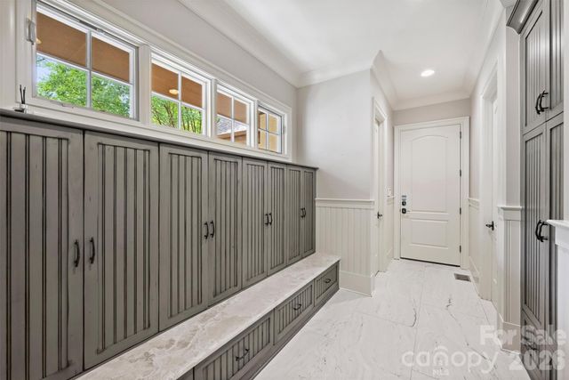 4901 Carmel Park Drive, Charlotte, NC 28226