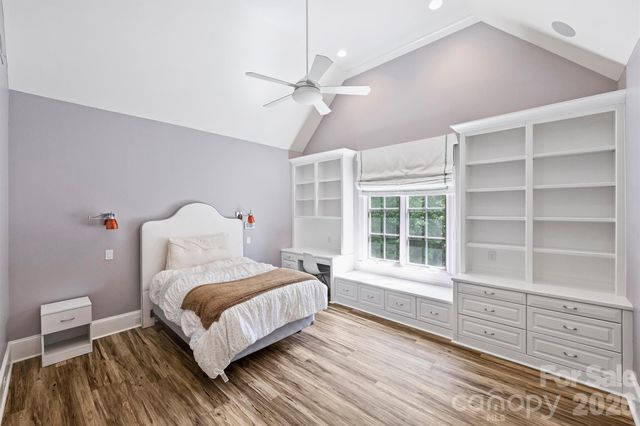4901 Carmel Park Drive, Charlotte, NC 28226