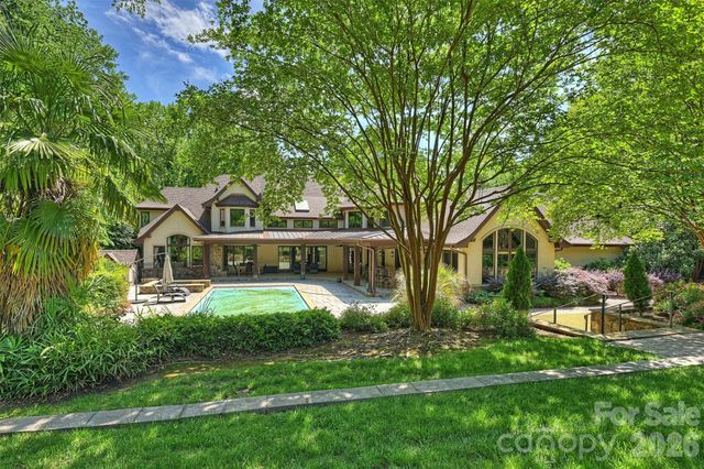 4901 Carmel Park Drive, Charlotte, NC 28226