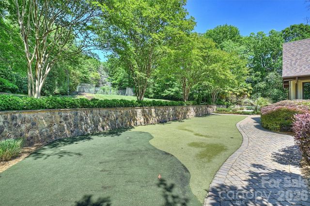 4901 Carmel Park Drive, Charlotte, NC 28226