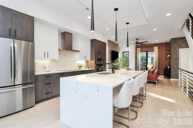 2718 N Davidson Street F, Charlotte, NC 28205