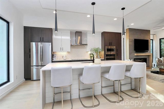 2718 N Davidson Street F, Charlotte, NC 28205