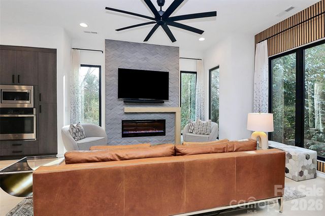 2718 N Davidson Street F, Charlotte, NC 28205