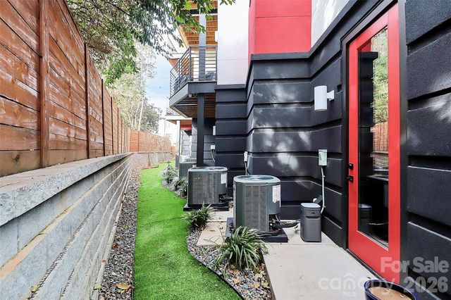 2718 N Davidson Street F, Charlotte, NC 28205