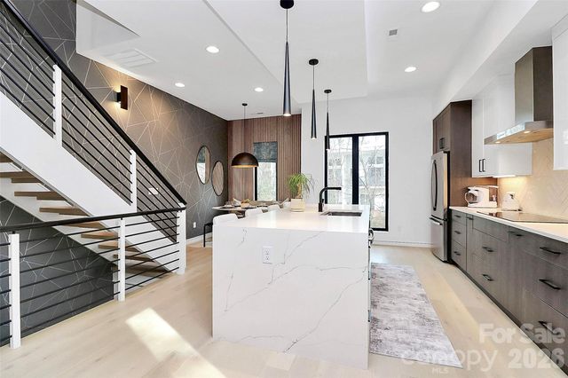 2718 N Davidson Street F, Charlotte, NC 28205