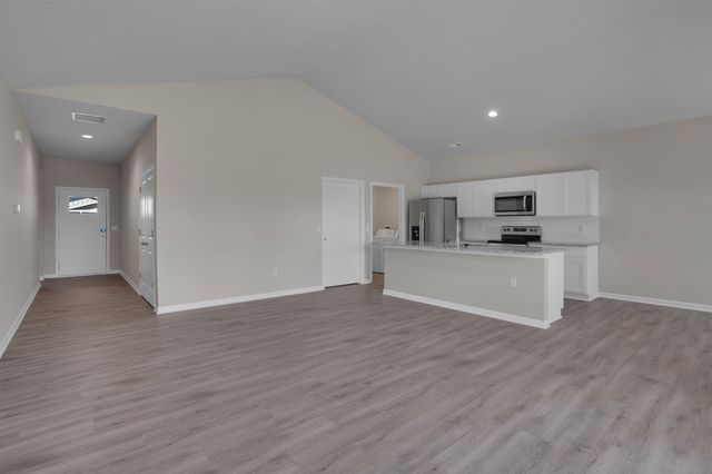 9415 E Hurst St, Wichita, KS 67210