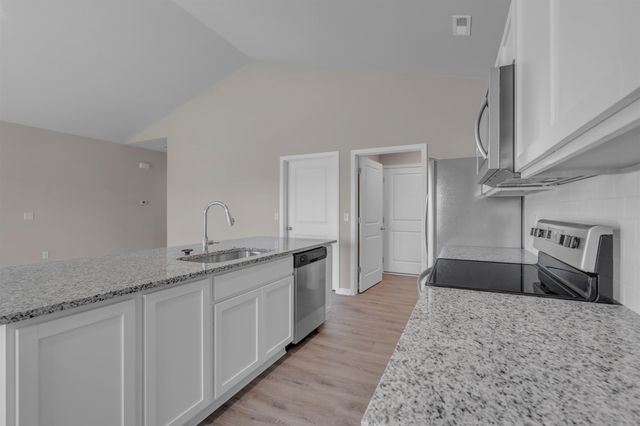 9415 E Hurst St, Wichita, KS 67210