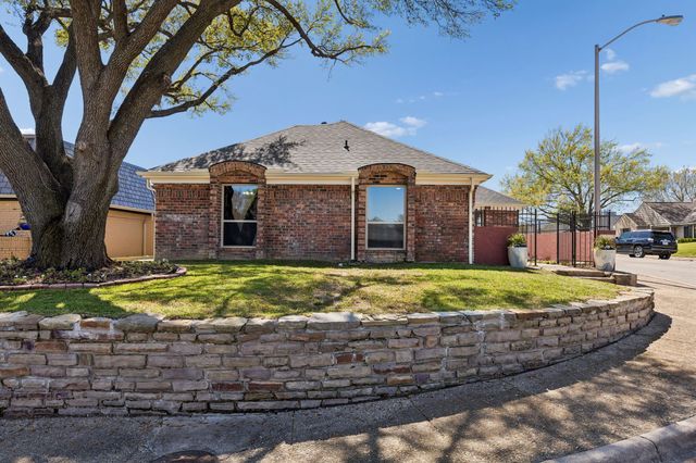 8115 Old Moss Road, Dallas, TX 75231