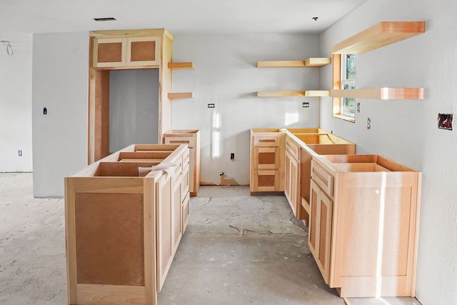 2247 W Sherman Street, Paris, TX 75460