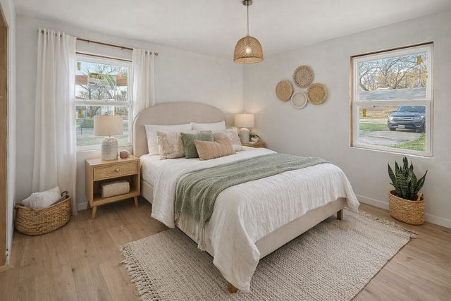 2247 W Sherman Street, Paris, TX 75460