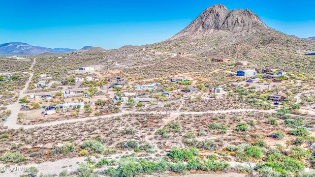 X N Meander Road -, New River, AZ 85087