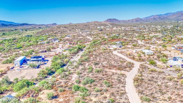 X N Meander Road -, New River, AZ 85087