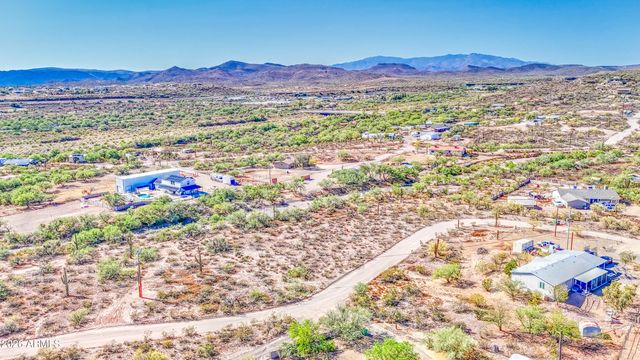 X N Meander Road -, New River, AZ 85087