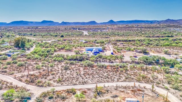 X N Meander Road -, New River, AZ 85087