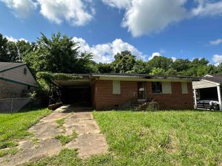 2443 SMITH RIDGE RD, Memphis, TN 38127