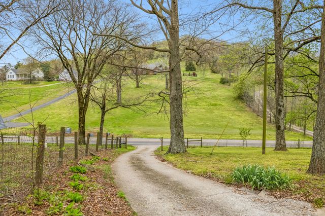 6759 Bethesda Arno Rd, Thompsons Station, TN 37179
