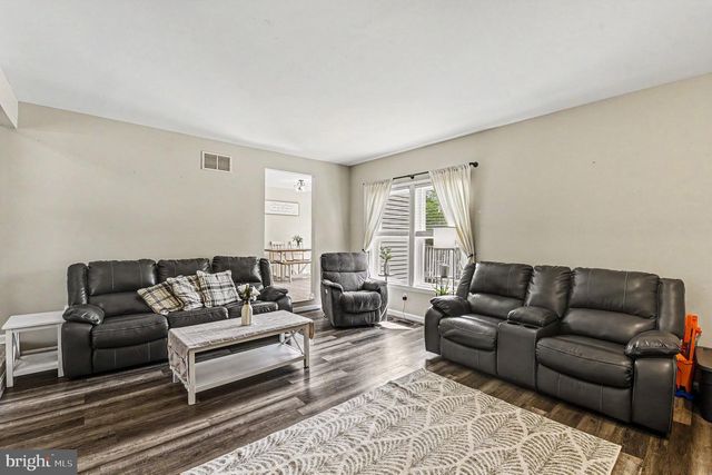 7333 GREENBANK RD, Middle River, MD 21220