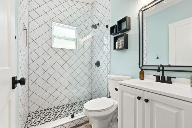 1904 NE Avenida Dracaena, Jensen Beach, FL 34957