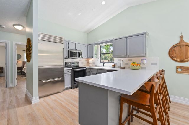 1904 NE Avenida Dracaena, Jensen Beach, FL 34957