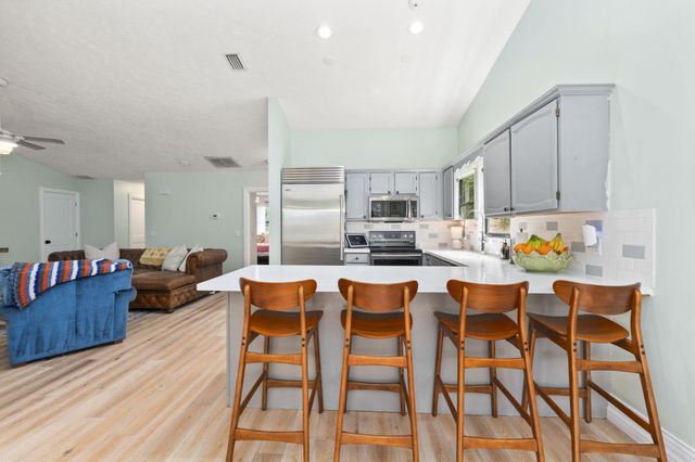 1904 NE Avenida Dracaena, Jensen Beach, FL 34957