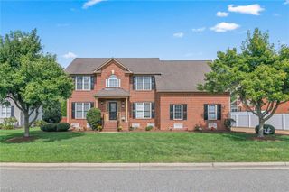 8 Wornom Farm RD, Poquoson, VA 23662