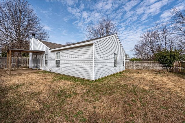 3195 W Woodfield Way, Fayetteville, AR 72704