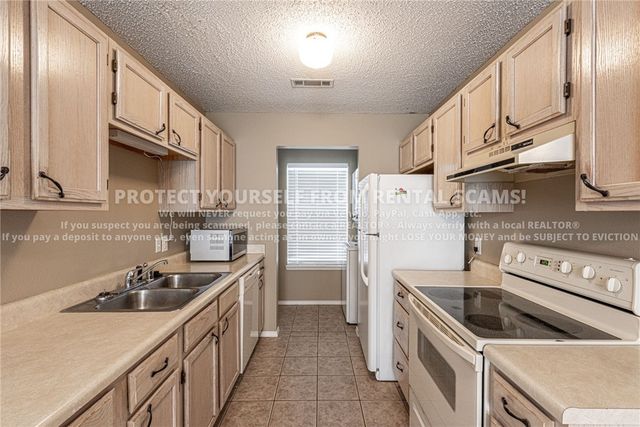 3195 W Woodfield Way, Fayetteville, AR 72704