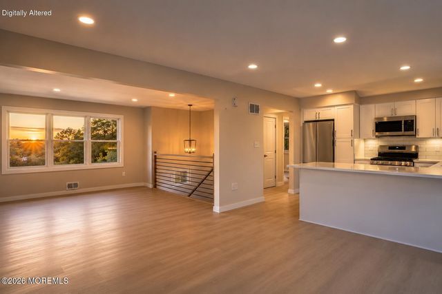 60 Woodland Road, Bayville, NJ 08721