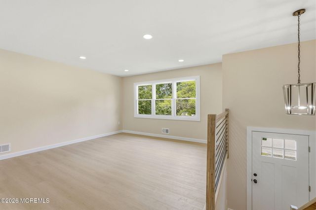 60 Woodland Road, Bayville, NJ 08721