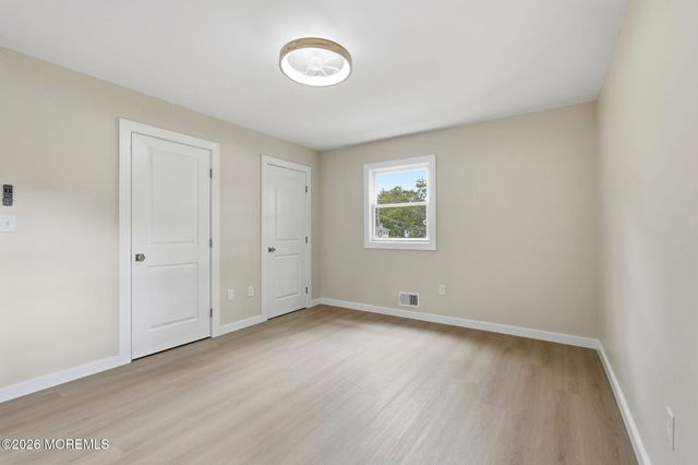 60 Woodland Road, Bayville, NJ 08721