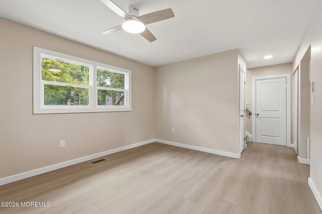 60 Woodland Road, Bayville, NJ 08721