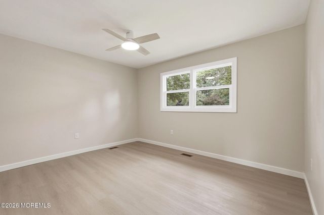60 Woodland Road, Bayville, NJ 08721