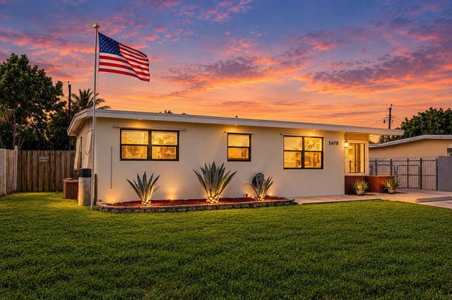 5678 Cinnamon Drive, West Palm Beach, FL 33415
