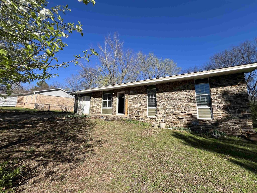 410 Downey Drive, Mountain View, AR 72560