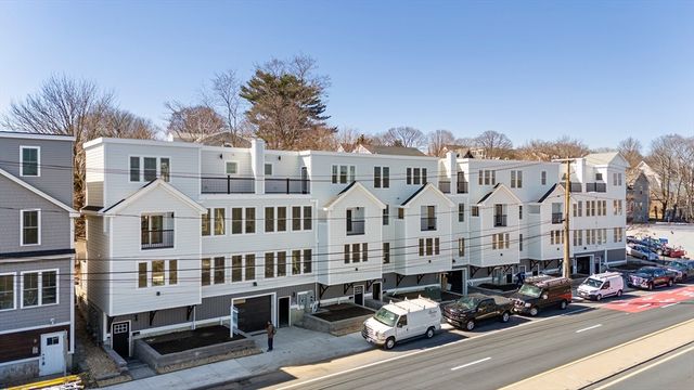 656 Mystic Ave B, Somerville, MA 02145