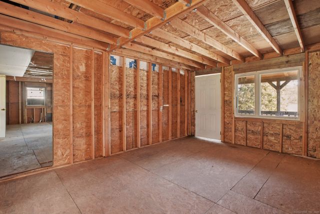 4 Fall Mountain Terrace, Plymouth, CT 06786