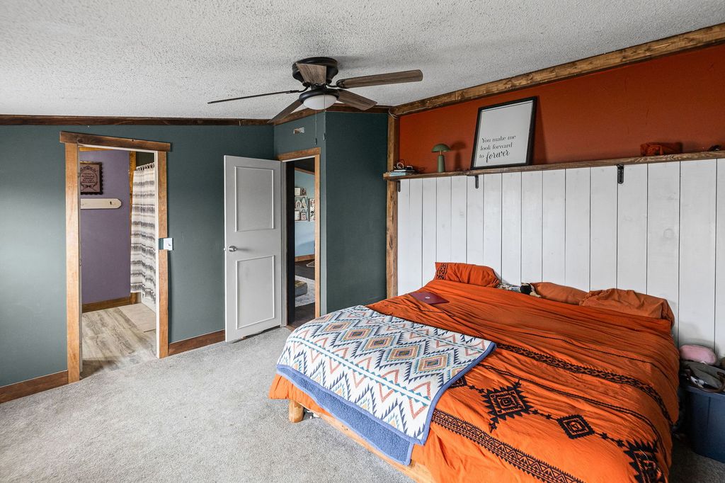 Image 20 of property listing at 4239 Seven Hills Road, Odin, IL 62870