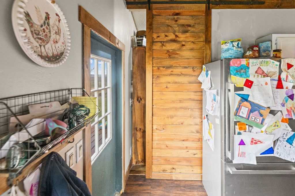 Image 29 of property listing at 4239 Seven Hills Road, Odin, IL 62870